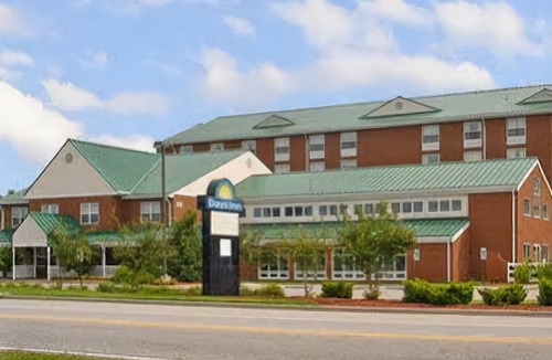 Lightfoot Hotel | Holiday Inn Express Williamsburg North, an IHG Hotel