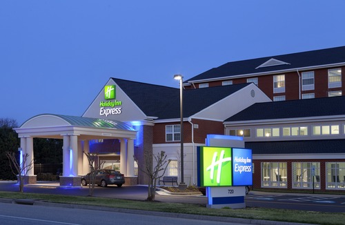 Lightfoot Hotel | Holiday Inn Express Williamsburg North, an IHG Hotel
