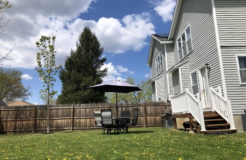 Troy House | Home away from home! Entire townhome- large backyard. Close to many colleges.