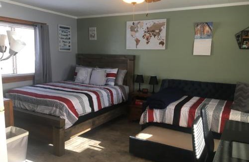 North Troy Apartment | Home Away From Home, Recently Renovated