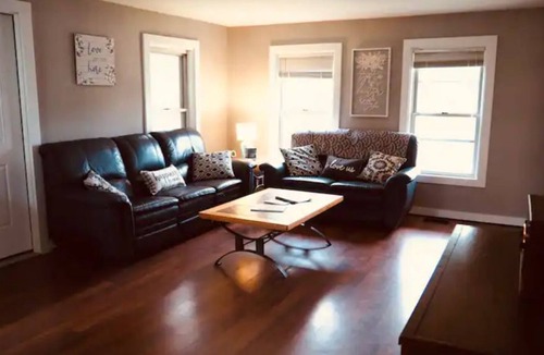 Waterbury Center House | Home Close to Stowe (perfect for ski/snowboarding)