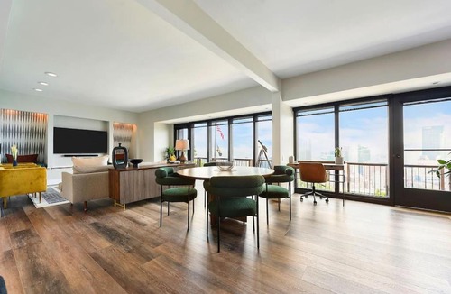 Mount Washington Apartment | HostWise Stays - Grandview Penthouse - Sweeping City Views, High End Living