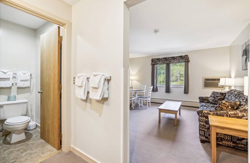 West Bridgewater Hotel | Hotel ∙ 1 bedroom ∙ 6 guests