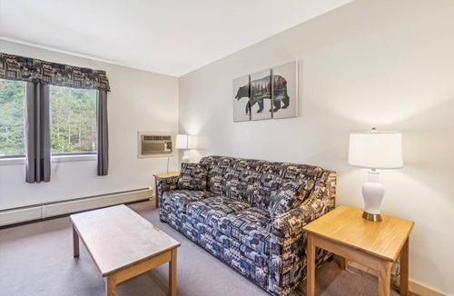 West Bridgewater Hotel | Hotel ∙ 1 bedroom ∙ 6 guests