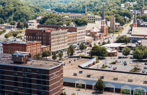 North Adams Hotel | Hotel Downstreet, an Ascend Collection Hotel