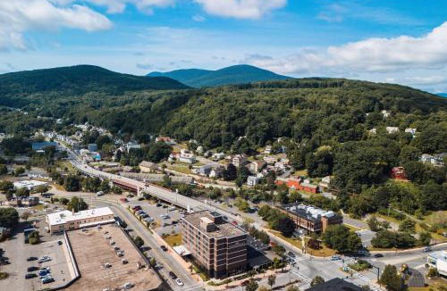 North Adams Hotel | Hotel Downstreet, an Ascend Collection Hotel