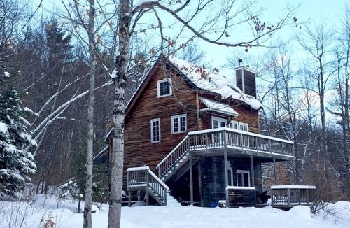Williamsville House | House ∙ 2 bedrooms ∙ 5 guests
