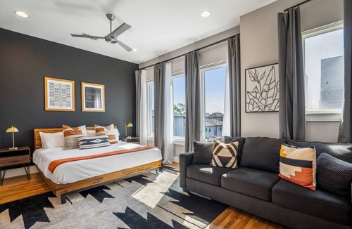 South Central Houston House | House ∙ 3 bedrooms ∙ 14 guests