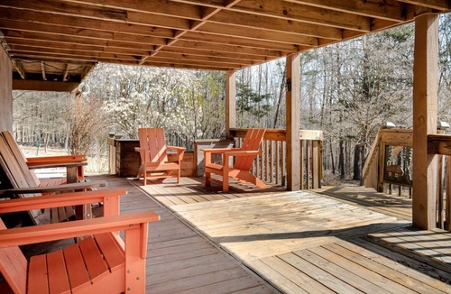 Great Cacapon House | House ∙ 4 bedrooms ∙ 15 guests