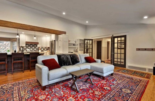 East Haven  Rutland County House | House ∙ 4 bedrooms ∙ 8 guests
