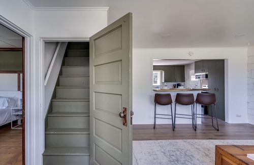 Clayton House | House at K's Motel with majestic views of St. Lawrence River