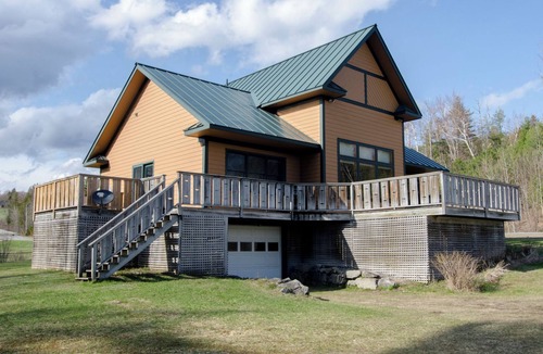 Orleans House | House Near Willoughby North Beach, Kingdom Trails, VAST Trails, Burke, Jay