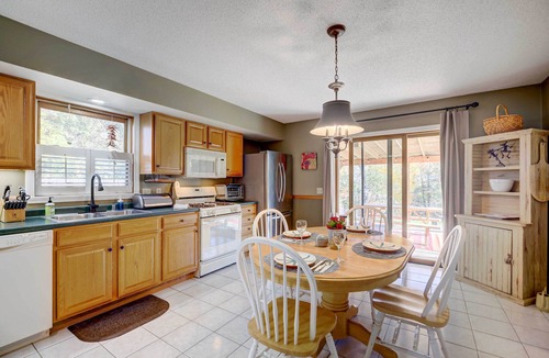 Winooski House | 'House of Art' Group Escape By Parks & Lake!
