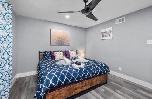 Houston Heights Apartment | Houston Heights 2BR Getaway with Pool & Free Park