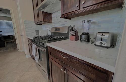 Southbelt/Ellington House | Houston home near the Hobby Airport