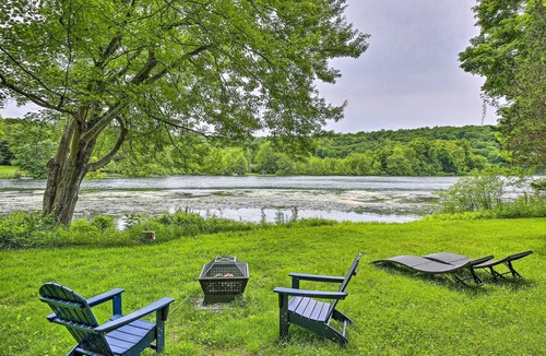Clinton Corners House | Hudson Valley Home w/ Lake Views & Kayaks