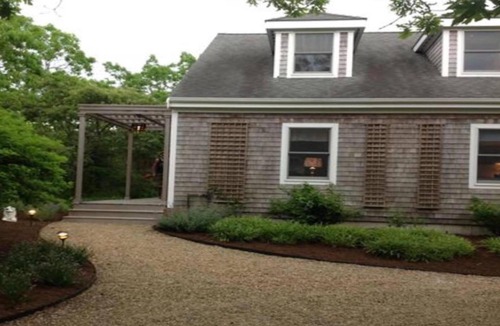 West Tisbury House | Humble Abode/Charming Cottage Near Long point Beach