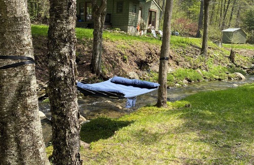 Brookline House | Idyllic 1-bedroom house by beautiful stream in lovely Vermont forest
