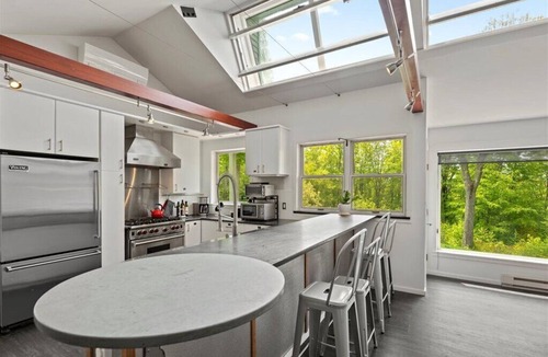 Dorset House | Idyllic Dorset Home: Serene Escape w/amazing views