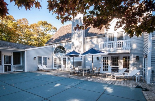 Amagansett North House | Idyllic Hamptons Home in Amaganset with pool that is close to town & the beach.