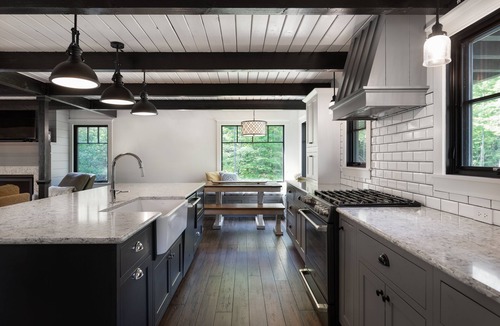 Gilford House | Idyllic Mountain and Lake Getaway