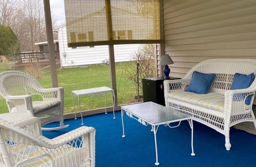 North Adams House | Immaculate Berkshires home! Close to museums, colleges, and outdoor activities.
