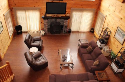 Stamford House | Immaculate Mountain Top Cabin