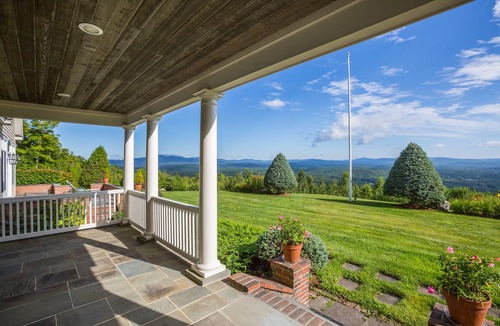 Stratton Mountain House | Incredible 40 Mile Views, Total Privacy, and only Minutes to Stratton.