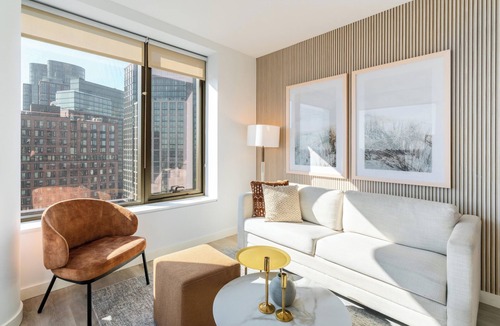 Hunters Point Apartment | Incredible One-Bedroom in Greenpoint