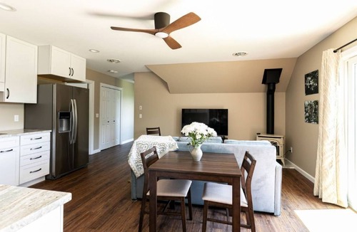 Essex Junction Apartment | Inn at 84 Empire: New fully furnished 1 BR Apt