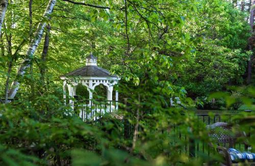 Brattleboro Bed & Breakfast | Inn on Putney Road