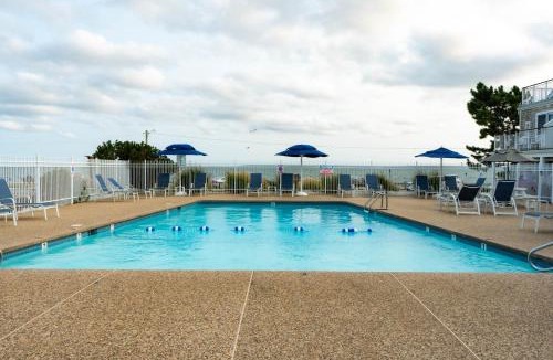 Falmouth Heights Apartment | InnSeason Resorts Captain's Quarters