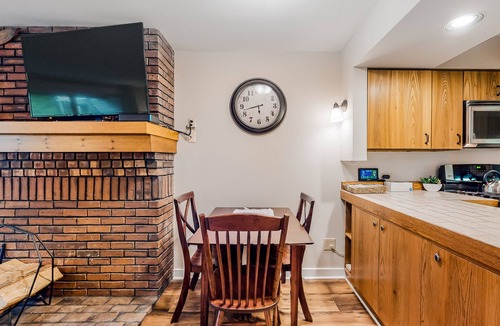 Central Vermont- Killington Condo | Inviting condo with skiing, pool, hot tub, tennis, fireplace & W/D