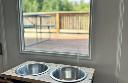 North Troy House | Journeys End Chalet - Minutes to Jay Peak!