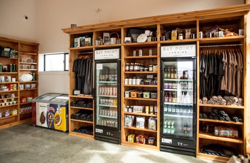 Coos Bay Cabin | Kamp Haus - Our Kamp Haus cabins are well appointed and cozy within an efficient layout designed for up to 2 guests to stay in comfort.
