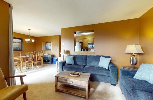 Ludlow Apartment | Kettle Brook I4