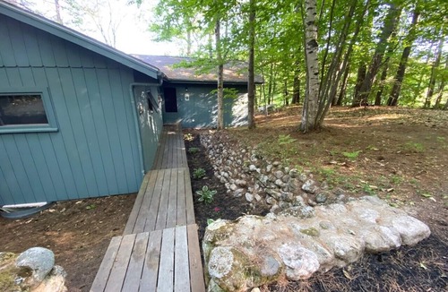 Center Lovell House | Kezar Lake 4-Bedroom 4-Season House w/Easy Access to Pleasant Mtn/Sunday River