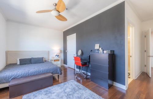 Hackensack River Waterfront House | King Master and Plush Queen near NYC w kitchen, living room plus on-site gym