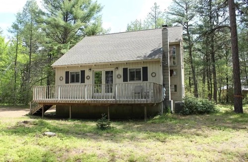 Freedom Cabin | Kirkland Cottage: 2 minutes to Ossipee Lake and 10-minute drive to King Pine