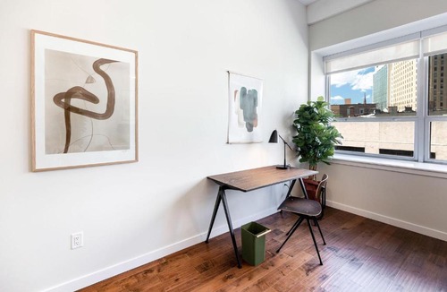 Central Business District Apartment | Kislak 306 Luxurious 1BR in Heart of Downtown