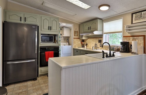 Crystal Beach House | Lake Bomoseen Bungalow: 3BR/3BA. Private Boat Dock