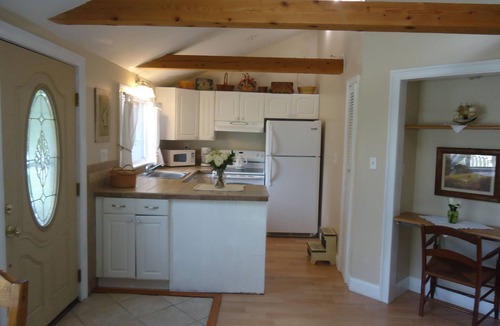 Northwood Cottage | Lake Cottage 1-bedroom, Peaceful, Includes Boat, Kayak, Fishing, Swimming, Wi-Fi