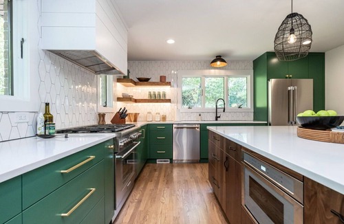 Bracey House | Lake Escape has it ALL-Deep water, panoramic views, POOL, main lake!