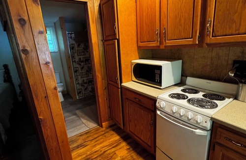 Moriah Center Cabin | Lake Front Cabin with free WiFi - Adirondacks High Peaks Region - Lake Placid