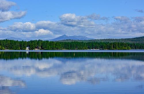 The Bays House | Lake House Retreat