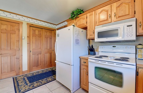 Newport Center Condo | Lake Memphremagog Access: Newport Condo w/Balcony