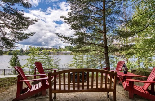 Lake Placid Ski Chalet | Lake View Chalet, enjoy a Luxury Adirondack Retreat with a walk to town location