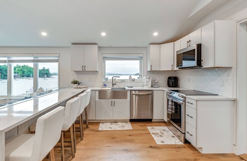 Gilford Condo | Lake Winnipesaukee Condo w/Beach Access!