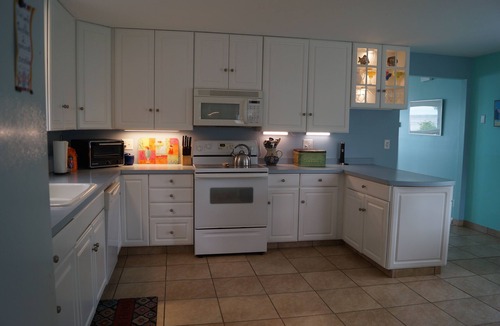 Kent House | Lakefront 2 bedroom house between Rochester and Niagara Falls, NY