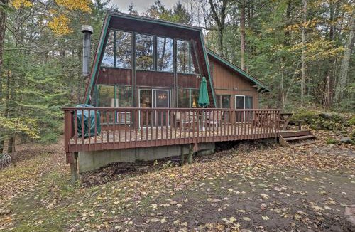 Glendale House | Lakefront Berkshires Retreat with Deck, Dock and Boat!